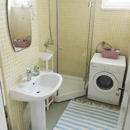 Amigo-free Public Parking *