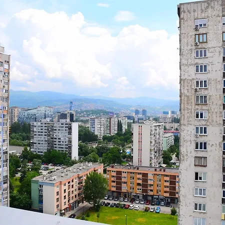 Amigo-free Public Parking