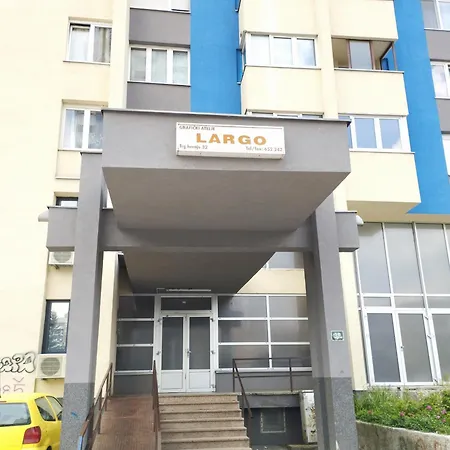 Amigo-free Public Parking Lägenhet